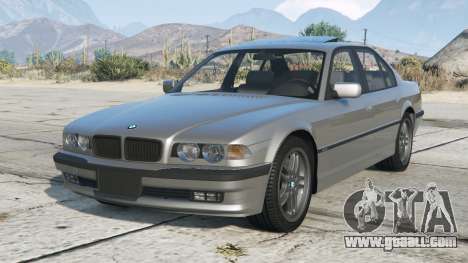 BMW 740i (E38)